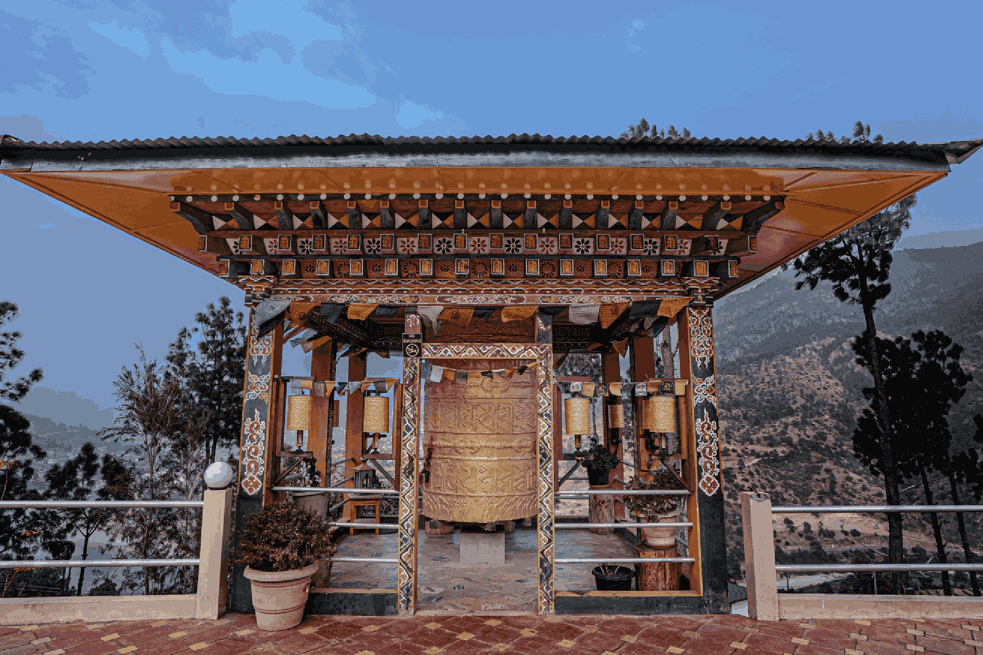 Meri Puensum Resort