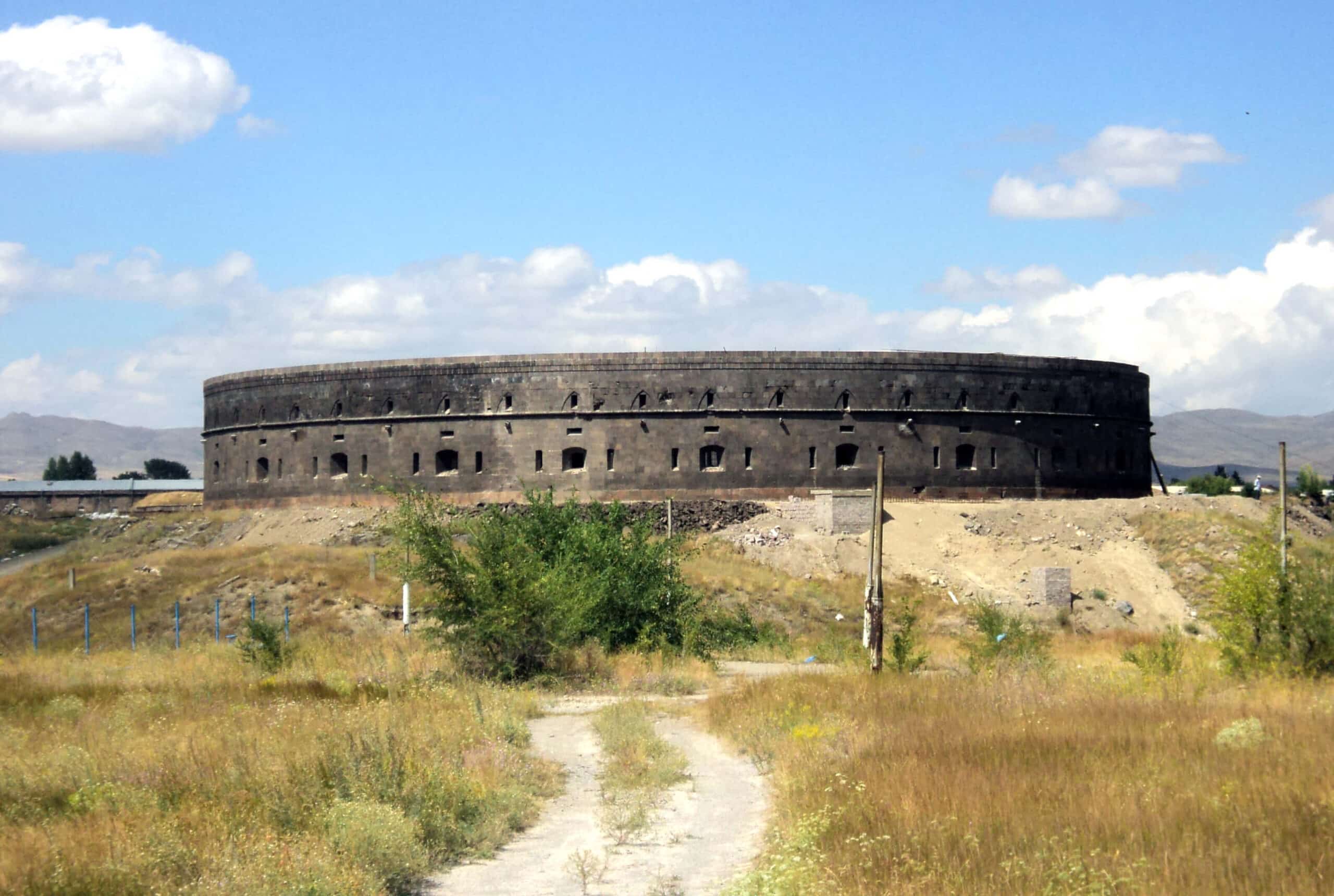 黑城堡 Black Fortress