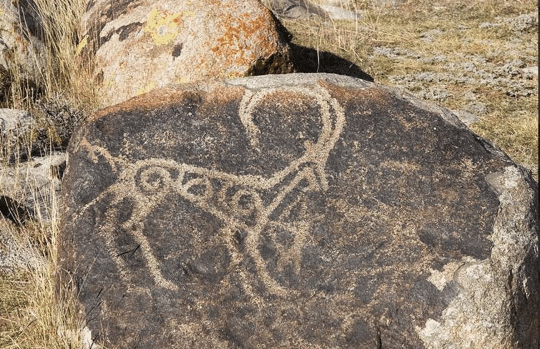 露天岩畫博物館 Open‑Air Petroglyph Museum