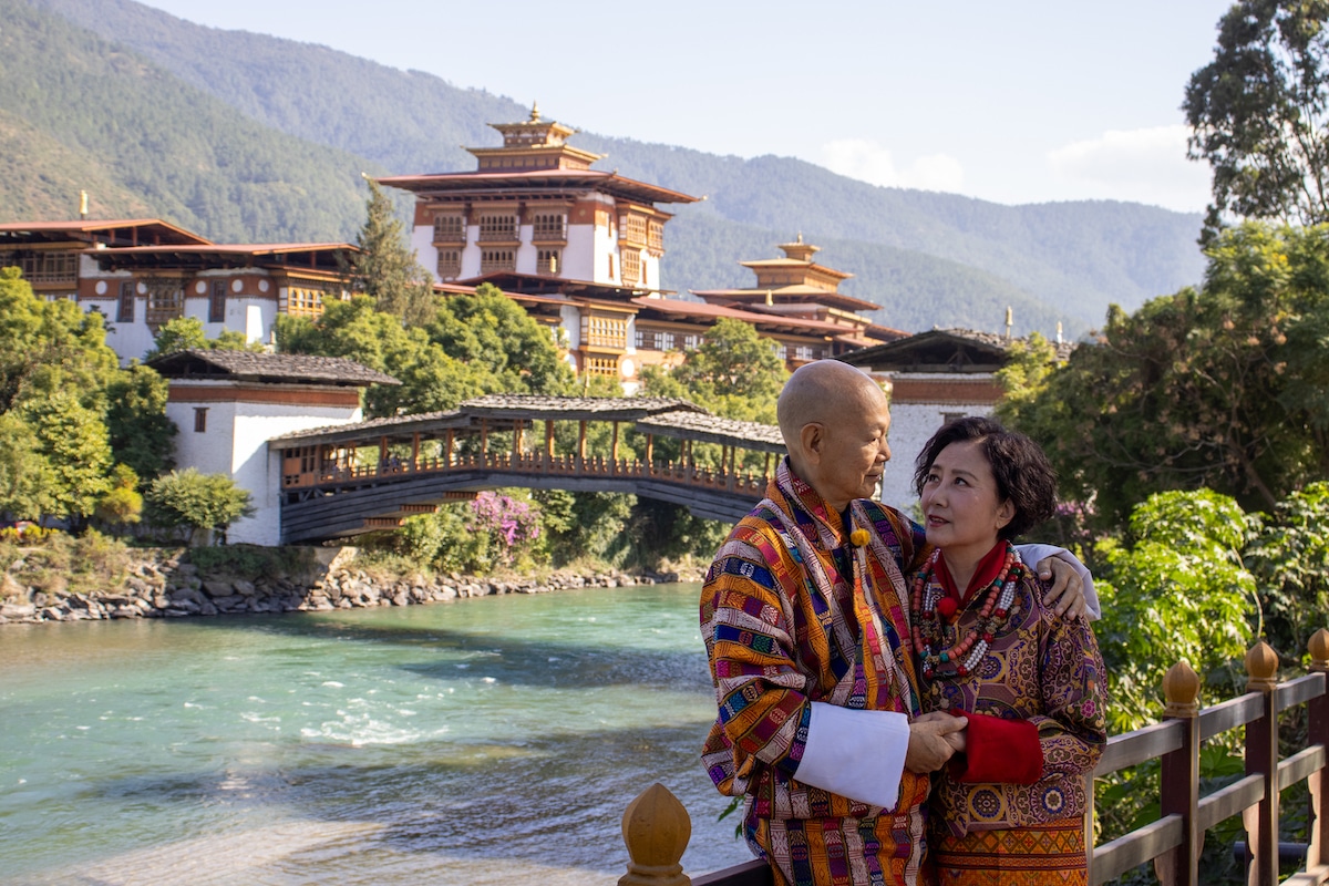 我們帶阿姐和家英哥到不丹補拍婚照
