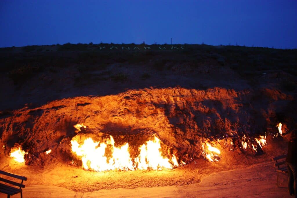 azbaijan_yanardang